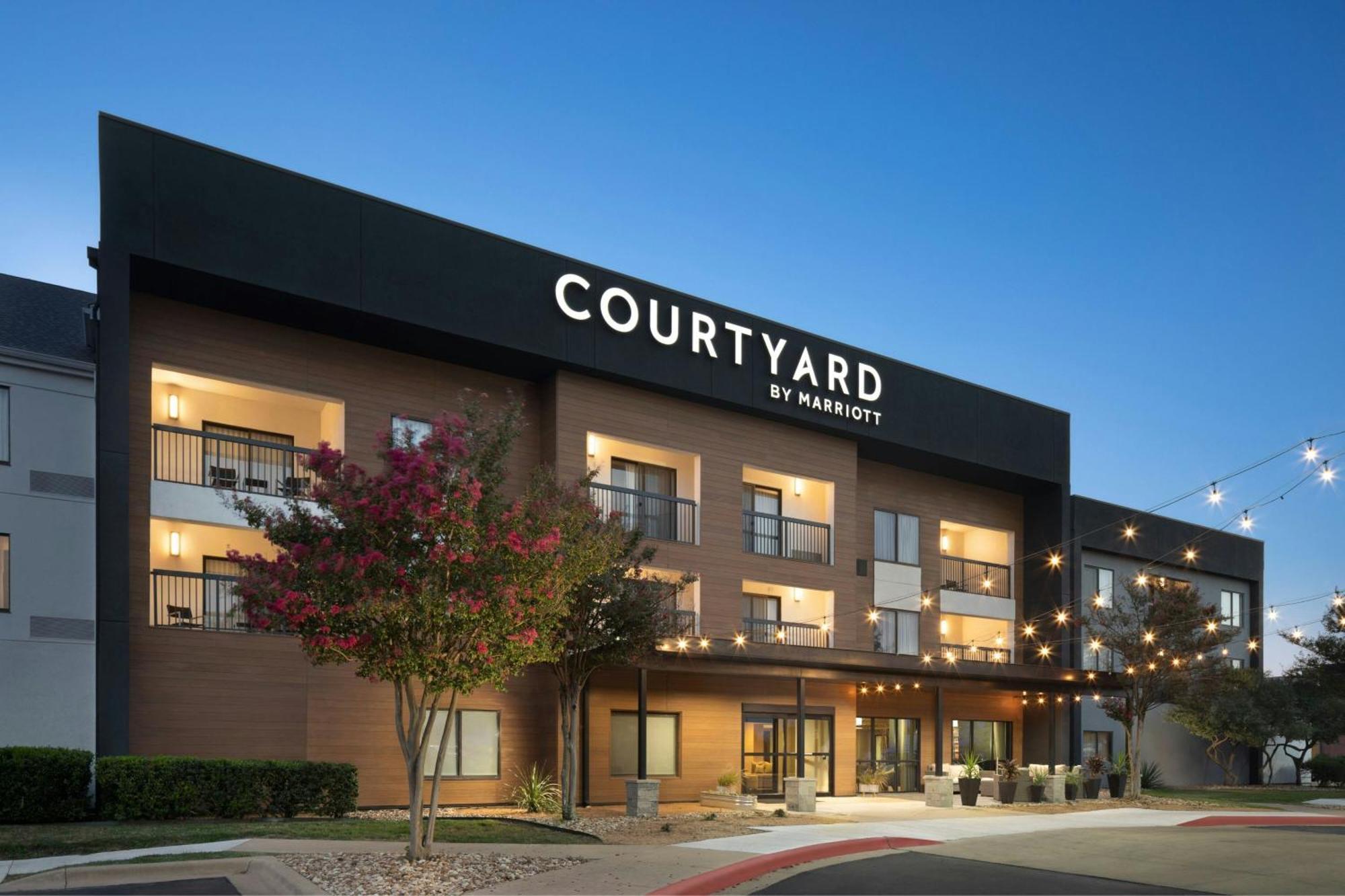 Courtyard By Marriott- Austin Round Rock Hotel Exterior photo