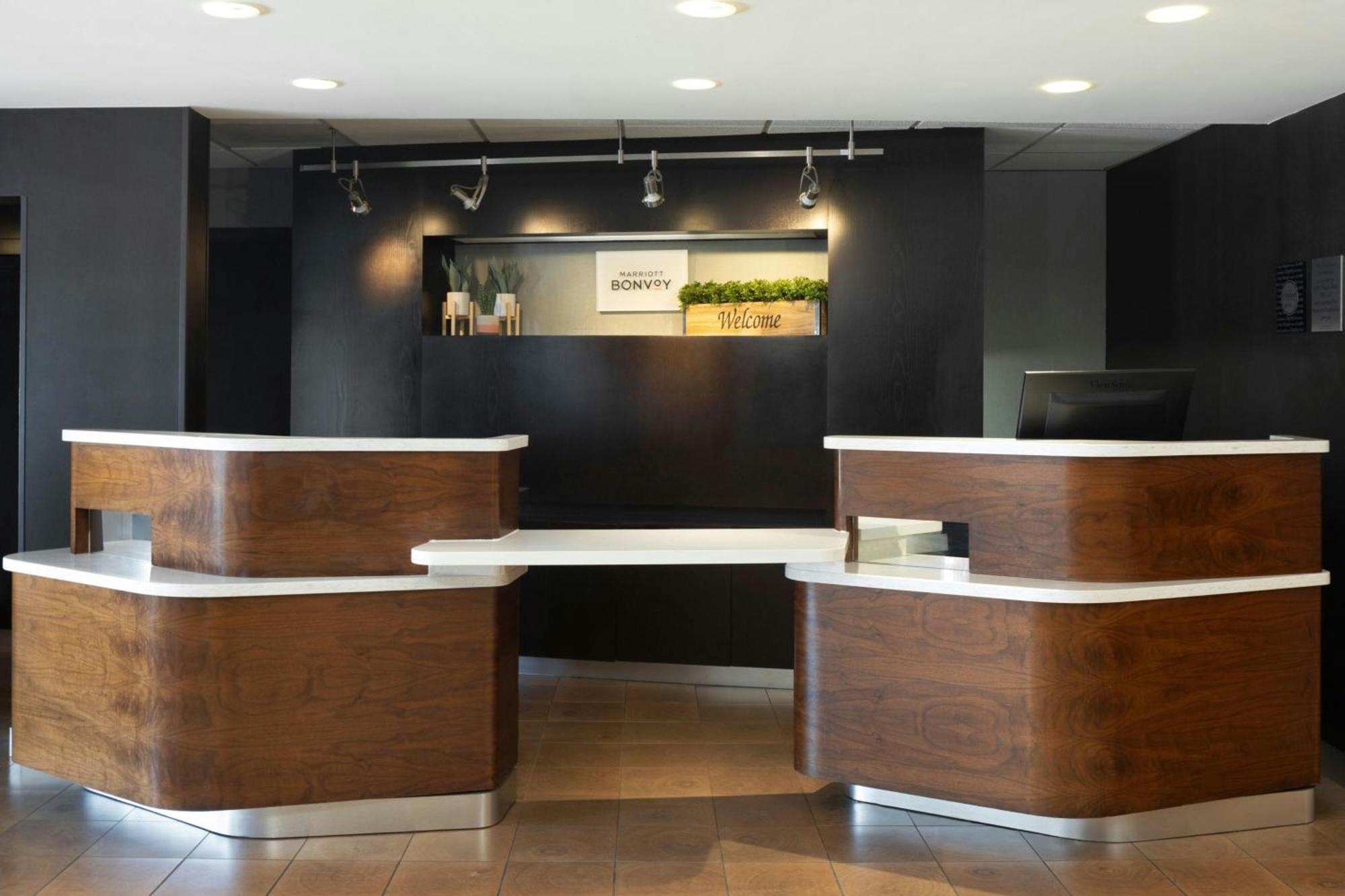Courtyard By Marriott- Austin Round Rock Hotel Exterior photo